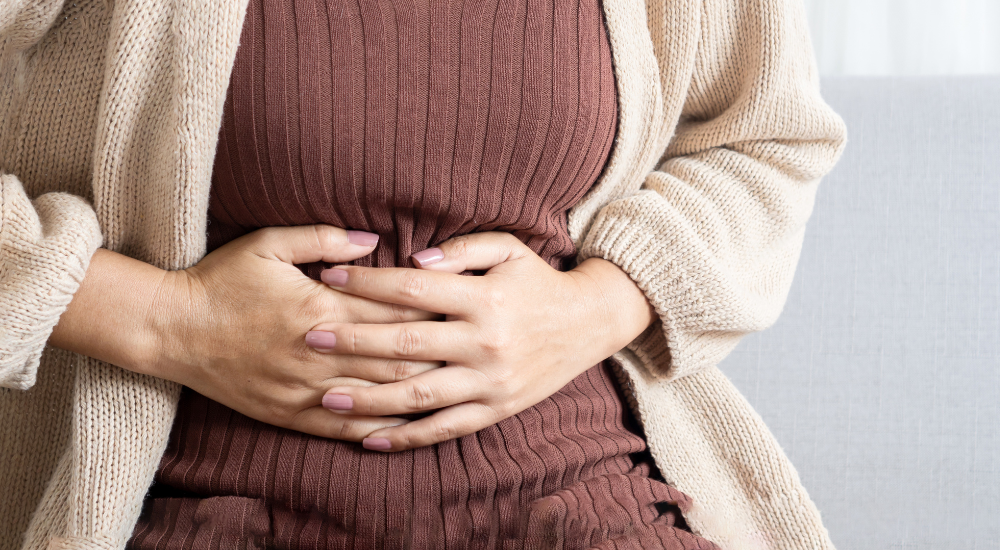 Como aliviar o inchaço abdominal com hábitos simples