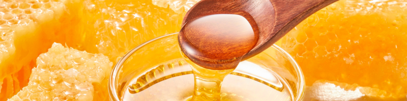 Composição nutricional: o que realmente muda entre mel e açúcar Composição nutricional: o que realmente muda entre mel e açúcar