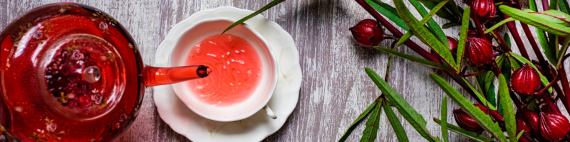 Chá de hibisco emagrece ou apenas ajuda no processo?